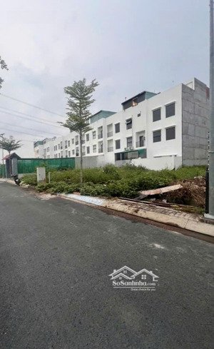 lô đất mặt tiền hxh 7m full thổ cư 80.1m2. chỉ 3tỷ950. shr. ngay trung tâm nhơn đức, nhà bè