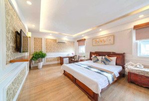 cần bán khách sạn khu tên lửa doanh thu đều 300tr/tháng, vị trí đắc địa