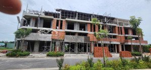 bán nhà mặt phố tại đất nam soluna, dt 105m2, 4pn, 4wc, hàng hot