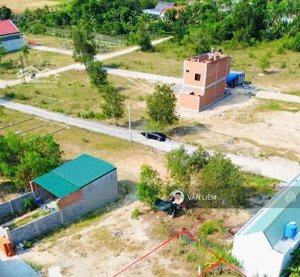bán lô diên an - thôn an ninh giá tốt mua ở
- diện tích : 64.8m2 ( ngang 6m )
- đường rộng 5m,