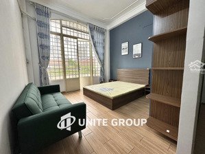 cho thuê căn hộ có nội thất, cửa sổ trời gần khánh hội, đại học luật, cảng nhà rồng, cầu kênh tẻ