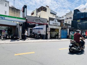 bán nhà 2 tầng 110m2 (4.2x26) 27.2 tỷ còn tl. mặt tiền nhánh đường xuân thuỷ thảo điền quận 2.