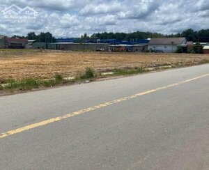 NỢ NGÂN HÀNG BÁN GẤP 1010M2 ĐẤT NGAY KCN ĐANG HĐ ĐÔNG CÔNG NHÂN. GIÁ 170TR