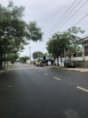 bán nhà mặt tiền nguyễn duy trinh, ngũ hành sơn, giá chỉ 5.5 tỷ. vị trí kd tất cả các mặt hàng