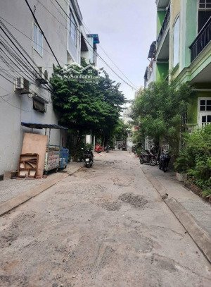 tôi chuyển nhà bán căn mê lửng đúc ô tô đậu mặt tiền nhánh lê tấn trung thông võ duy ninh