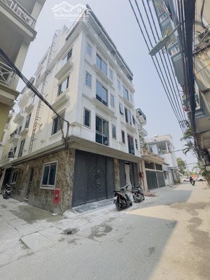 cầu diễn - lô góc - ô tô tránh - 6 tầng thang máy - ở hay cho thuê đều đỉnh. dt 52,3 m2