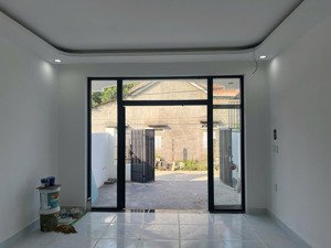 bán nhà đẹp mới 2 tầng gần đường hà huy tập - trị trấn diên khánh 1.85 tỷ