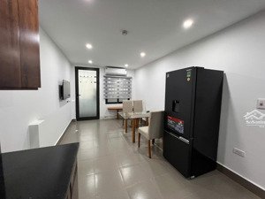 cho thuê căn hộ chung cư mini 1 khách 1 ngủ (50m2) full đồ và có thêm tầng mái trung tâm đống đa