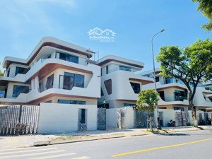 biệt thự kiểu mẫu - view sông hàn - bên cạnh dự án 43 nghìn tỷ của tp đà nẵng