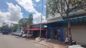 bán gấp nhà mặt phố hà huy giáp, 6 tỷ vnd, 4.5*11m, 4pn, 3wc, q12, lh 