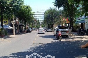 chào bán lô góc 2 mặt tiền đường núi thành, diện tích 532,5m2, giá 79 tỷ