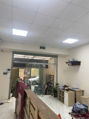 cho thuê nhà phố xuân quỳnh, cầu giấy. dt 85m2, 5 tầng, mặt tiền 5m. có 8 phòng khép kín. giá 38 tr