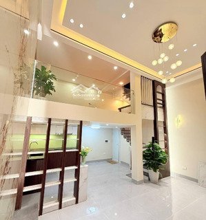 bán nhà đường láng, gần phố, lô góc 2 mặt thoáng, 36m2, 9.65 tỷ