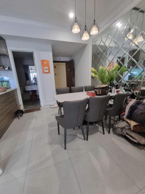 bán căn 2 ngủ 89m2 ban công đông nam tòa no1 chung cư berriver nguyễn văn cừ giá 6.9 tỷ: 