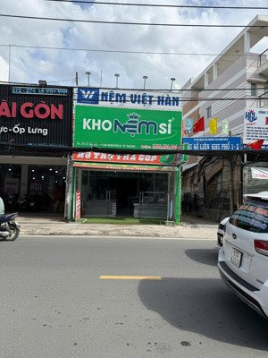 cho thuê nhà mặt phố 270 lê văn việt, 45 triệu, (5m*17m)85m2, hàng hiếm tại thủ đức. lh 