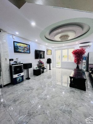 biệt thự xanh ngoại ô giữa lòng q8 - vị trí đắc địa ngay mt đường số - phạm thế hiển
