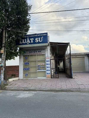 bán nhà mặt phố đường na7, 5,65 tỷ, 150m2, 7pn, 7wc, thuận giao, bình dương