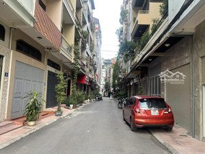 bán nhà ngõ 168 hào nam 52m* 4 tầng* mt 4m giá 15,6 tỷ phân lô ô tô tránh