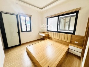 mua 1 được 2 - cho thuê - giữ tiền tốt - tặng nội thất - tt đống đa - 7.6 tỷ