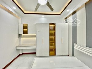 một căn nhà - muôn vạn tiện nghi ngô gia tự, phường 4 trung tâm quận 10 nhà 3 tầng 4pn