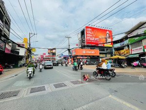 65tr/m2 - siêu phẩm đất 3 mặt tiền dành cho khách đầu tư- xây chdv- biệt thự. gần chợ thủ đức