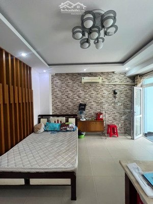 phòng tầng tầng trệt kdc đại phúc phạm hùng gần nguyễn văn linh, đh kinh tế, đh rmit. giá:5tr/tháng