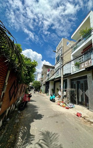 nhà 3 tầng gò xoài hẻm nhựa 7m xe tải thông 68m2 (4x17) nhà mới vào ở ngay chỉ 5.7 tỷ