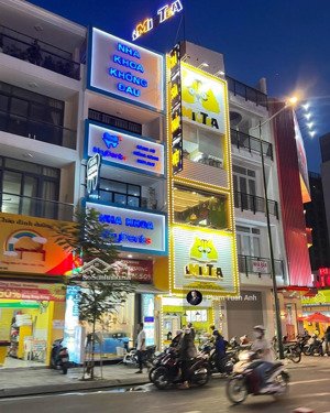 duy nhất ! nhà 5 tầng thang máy cực kì đẹp mt bàu cát, giá chỉ 14.5 tỷ thôi