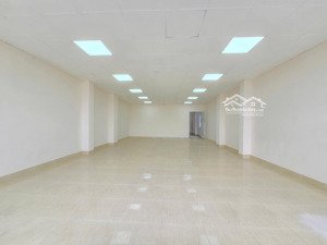 bán nhà 6 tầng mặt tiền đường cách mạng tháng 8, p11, quận 3. dt: 6.5x27m, giá 60 tỷ