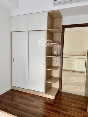 * cho thuê căn hộ the privia: 3pn -4 máy lạnh , máy nước nóng ,rèm- giàn phơi 13tr/th