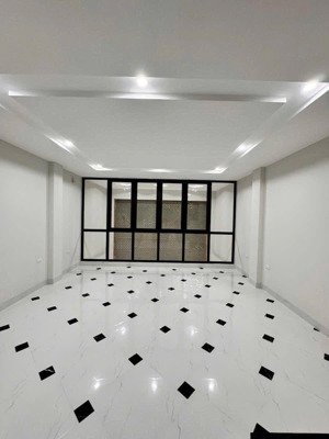 siêu mới- siê vips- định công thượng - dt 51,6m2-- 7t- mt 5m - giá 10 tỷ - n 2018