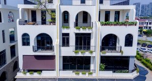 căn shophouse - 120m2 có 5 tầng + 1 tum + 1 hầm riêng + 1 hầm chung hướng nam cực đẹp tại vaquarius