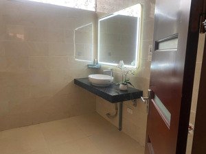 cho thuê nhà riêng 60 triệu, 70m2, 8pn, 6wc tại trung kính, cầu giấy, hà nội - hàng hiếm - hot