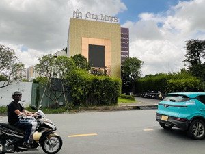 bán lô mặt tiền đường nguyễn hoàng, an phú quận 2. dt 169m2 (11x15.4) 31.9 tỷ còn thương lượng.