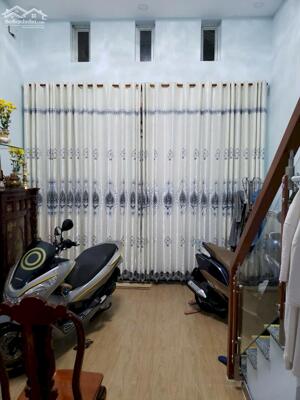  BÁN NHÀ HẺM LÊ VĂN SỸ, P.13, Q.3 – DT 4,1 X 12M – 3 TẦNG – GIÁ 7 TỶ.