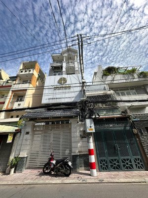 cho thuê nhà mặt tiền đường nguyễn đình chính p15 phú nhuận - dt 6x18 - hầm 4 tầng 