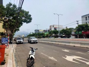 bán lô đất 125m2 đường ngô quyền, sơn trà, đà nẵng. giá chỉ 7.95 tỷ