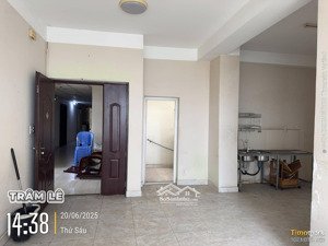 chính chủ cần bán 3pn , có shr , 89m2 , 2 tỷ 500 . chung cư nhất lan 2 ( c,d) . lh trâm