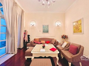 bán nhà đền lừ, phân lô, gara ô tô, thang máy, dt 55m2 - mt 4,5m. giá 18 tỷ.