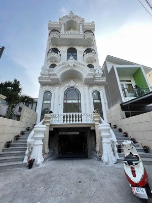 bán biệt thự siêu đẹp tại tam hiệp giá tốt