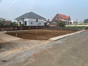 bán gấp lô góc khoái châu hưng yên, dt: 50m2, mt: 6m. ngõ thông, 7 chỗ vào đất
