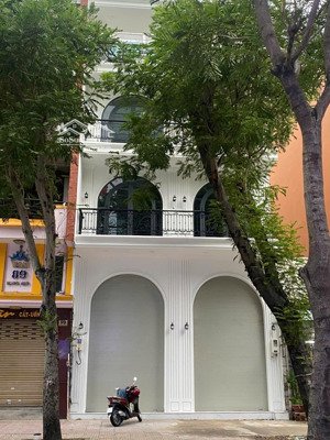 cho thuê tòa nhà 99 trương định, phường võ thị sáu, q3