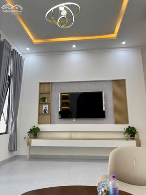 Nhà TC 5*20m,Hẻm Ynue,gần Chợ,gần Bệnh Viện Vùng