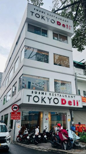 cho thuê căn góc 2 mặt tiền đường 3 tháng 2 - p.12, quận 10. diện tích: 600m2 - giá chỉ 45 triệu