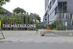 cho thuê shophouse 308m2tại the matrix one. 3 tầng. tầng 1,2 làm văn phòng, tầng 3 ở. giá thuê 35tr