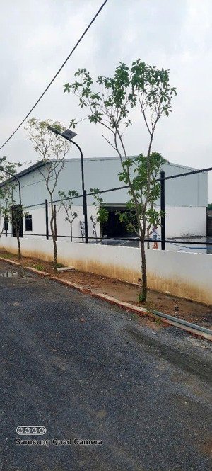 cho thuê nhà xưởng 2800m2 hóc môn