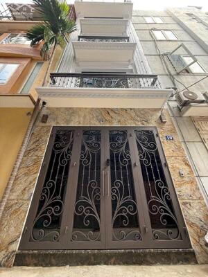 BÁN NHÀ NGUYỄN KHANG CẦU GIẤY NHÀ MỚI KÍNH KOONG 5 TẦNG Ô TÔ ĐỖ CỬA 10,8 TỶ