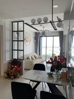 bán căn hộ emerald, view sân bóng + công viên,2pn2wc,71m2,full nt, giá 4ty500