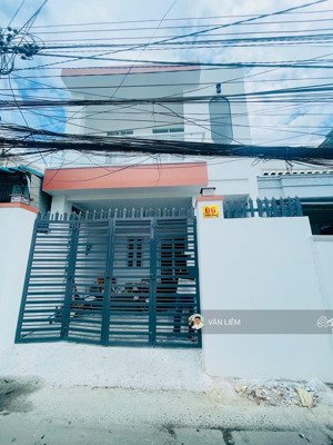 nhà mới đường oto gần chung cư ph
- diện tích : 73.5m2 ( ngang 5.3m ). dt thực tế : 90m2