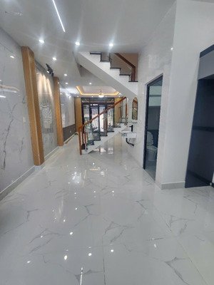 nhà đẹp mới hoàn thiện đường lê cơ -an lạc-bình tân dt 48m2 giá 4,4 tỷ